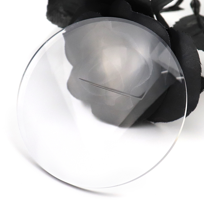 Ống kính hai tiêu cự phẳng 1.56 HMC