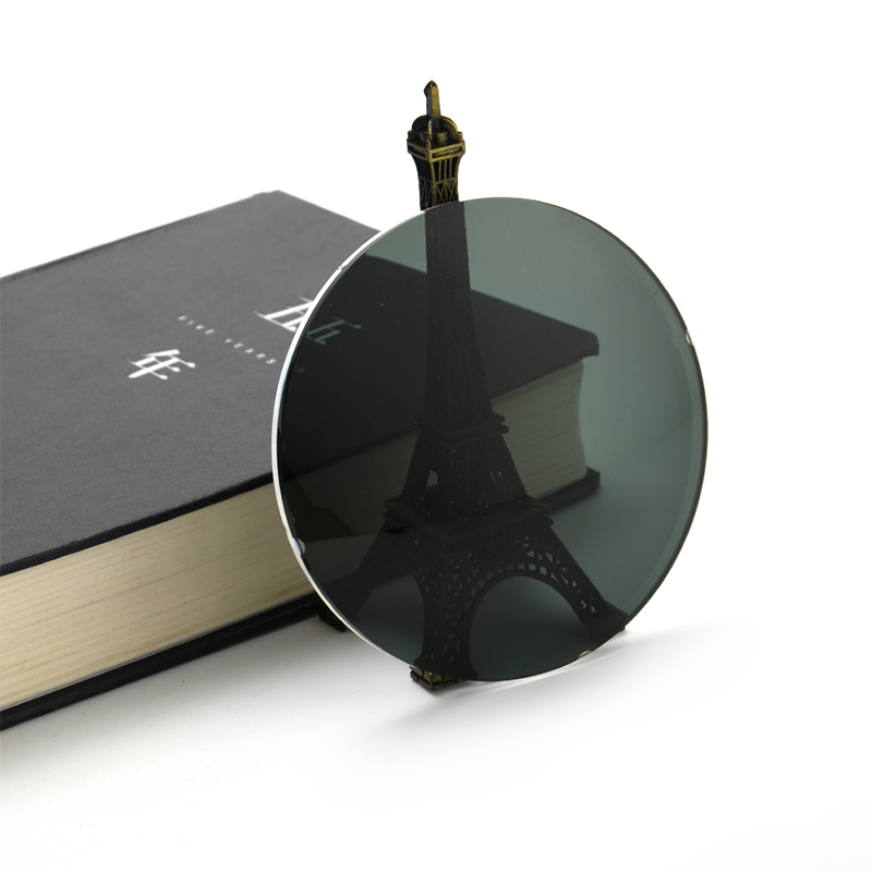 Ống kính phân cực 1.499