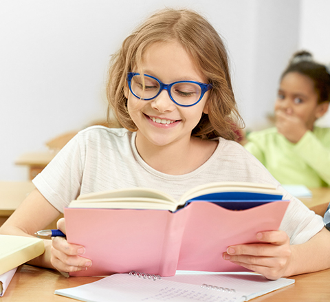 Ống kính kiểm soát cận thị